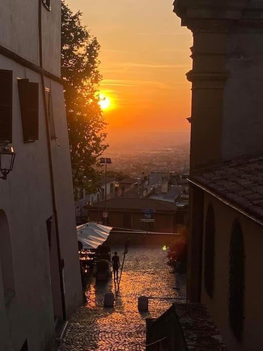 A Casa Di Giuseppe E Tiziana - Centro Storico 30 Min Di Treno Da Roma Frascati